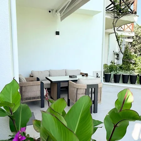 Theleria Luxury Living - Beachfront Mola Kalyva